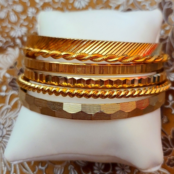 Costume Bangle Set - Picture 3 of 13